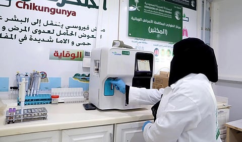 With Support from KSrelief, Emergency Center for Epidemic Control in Hajjah Serves 5,771 Beneficiaries in May