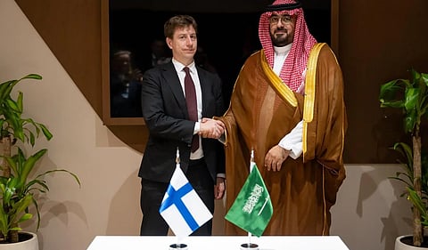 Economy Minister Meets with Finnish Minister of Economic Affairs