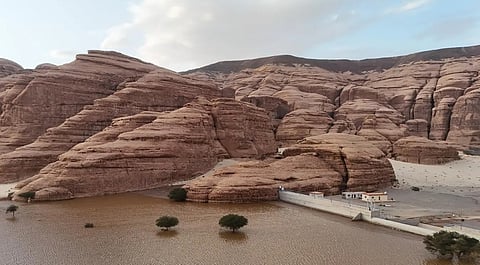 Rain Swells AlUla’s Shallal Dam Amid Stunning Rock Formations