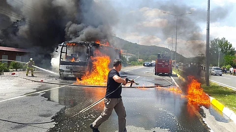 Bus fire in northwestern Turkey kills 5, injures 15 -governor
