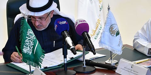 KSrelief fund 15 Missions of Ambulance Service in Miniyeh