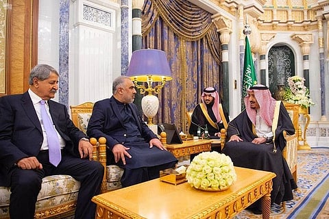 King Salman Receives Speaker of Pakistani National Assembly