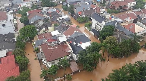 Flood death toll rises to 26 in Jakarta, tens of thousands evacuated