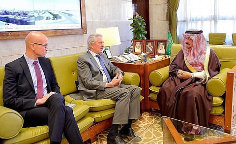 Riyadh Region Governor meets with French Ambassador to Saudi Arabia