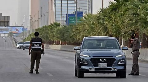 Saudi Police Fight Rumor Promoters