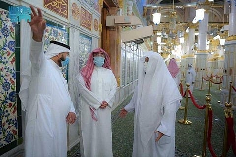 Al-Sudais inspects coronavirus precautionary measures in Prophet’s Mosque