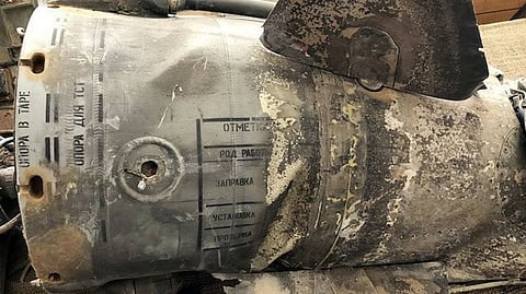 Five civilians injured as Houthi-launched projectile falls in Jizan
