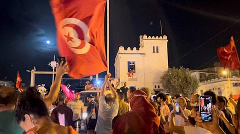 Tunisian Officials under House Arrest over Corruption Suspicions