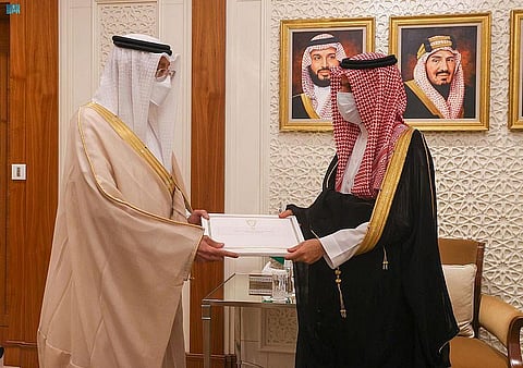 King Salman Receives Written Message from Bahraini King