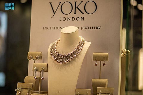 Unique Jewelry Exhibition grabs the attention of visitors and allows them to purchase immediately