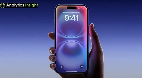 iOS 18 ने बढ़ाई Apple यूजर्स की परेशानी, बोले- ये अपडेट हमारे iPhone की बैटरी खत्म कर रहा