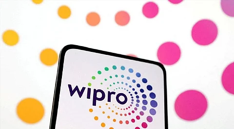 Wipro Shares Dip 1.84% After Hitting 52-Week High, Outperforming Sensex with 45% One-Year Gain