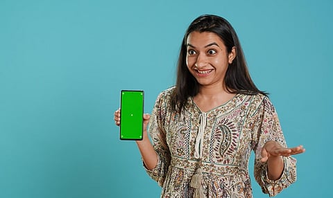 iQOO 13 Launches in India with Starting Price of ₹54,999