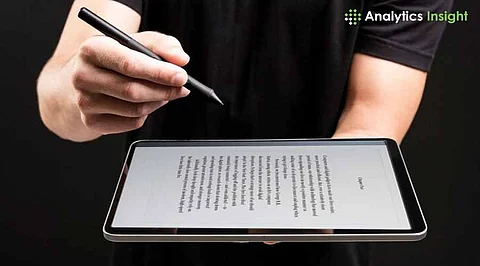 Kindle Scribe 2 Review Highlights Writing Features and AI-Powered Improvements