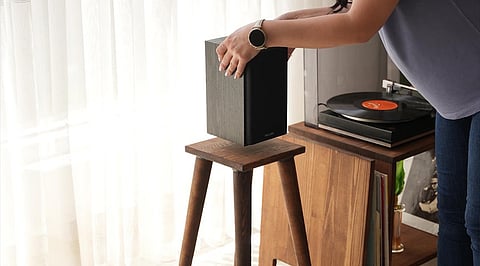 Speaker-Stands-Do-They-Really-Improve-Audio-Quality.jpg