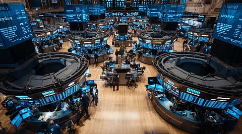 Wall Street Futures Fall as Oil Prices Surge and Treasury Yields Stay Elevated