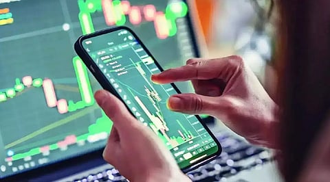 Taal Tech, Midwest Energy Among 3 Stocks Turning Ex-Split Next Week