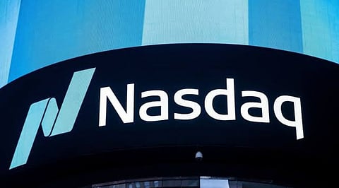 NASDAQ 100 Jumps Nearly 2% as Tech Stocks Lead Wall Street Rally