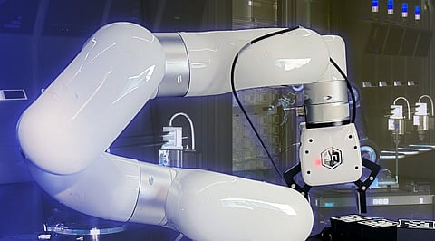 All You Need to Know About MIT’s Robot That Can Build & Align Laser Experiments