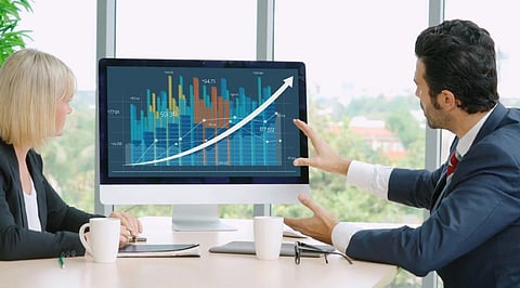 The Benefits of Making Regular Contributions to a Stocks and Shares ISA