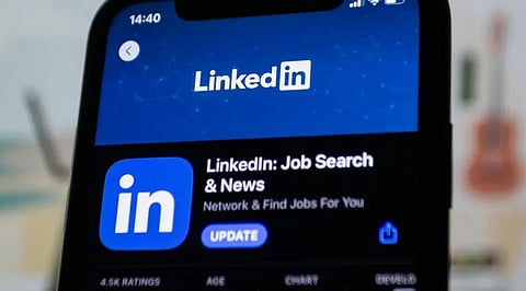 How to Use LinkedIn for Personal Branding and Career Opportunities