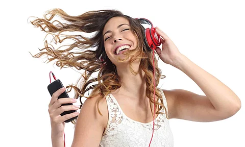 New Beats and Rhythm Through Artificial Intelligence