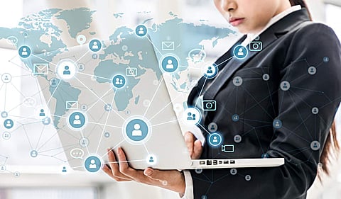 Deploying Business Intelligence and Analytics in HR