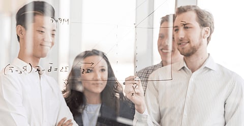 Why Should You Consider a Business Analytics Course for a Thriving Career?