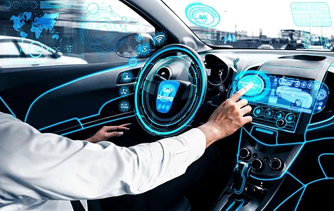 Five Connectivity Requirements for V2X Autonomous Vehicle Technology