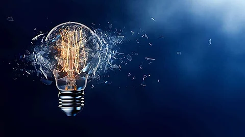 Tackling Obstacles for Boosting Digital Transformation