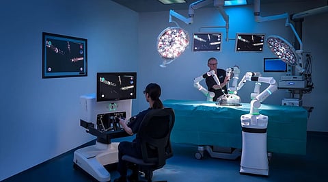 British Surgical Robots Organization is the First in the World to Test Health Data in Glass
