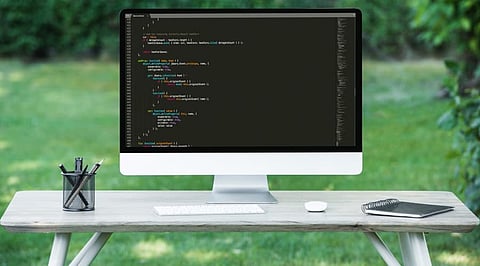 Want to Build Smart Contracts? These 5 Programming Languages Might Help