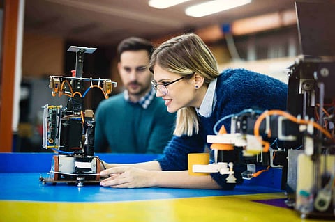 You Must know These Tips for a Job of Robotics Technicians