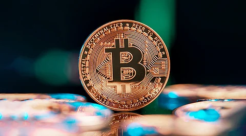 Crypto News 27/6: Market cap nears $1 trillion, surge in 1BTC wallets & blockchain fashion