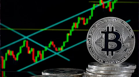 Uniglo (GLO), Bitcoin (BTC), Fantom (FTM), and Avalanche (AVAX); Best Cryptocurrencies Investments for August