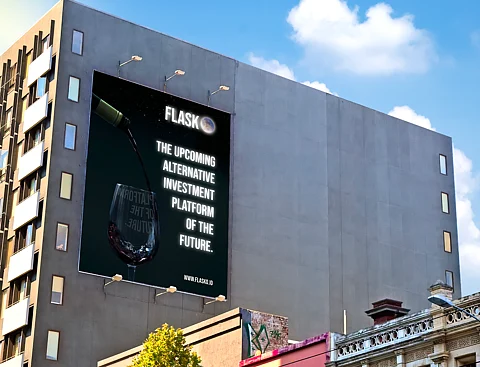 Analysts Predict A Fruitful Year For Flasko (FLSK) As Uniswap (UNI) And Chainlink (LINK) Suffer