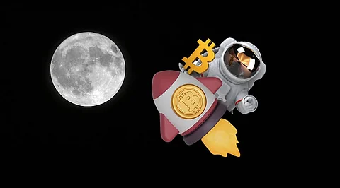 Bitcoin to the Moon or $0! Is BTC’s Growth a Giant Illusion?