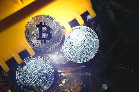 4 Crypto Altcoins To Buy Now: Huge Bets For 3000% Gains
