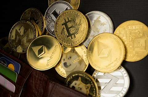 What is the best Crypto To Buy For Growth? Top 6 Contenders