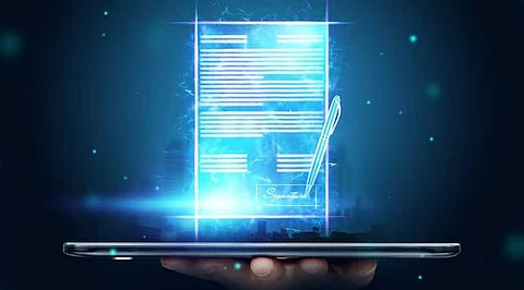 Smart Contracts and Data Security: Challenges and Solutions