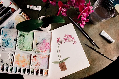 Profitable Pastimes: A Woman’s Guide to Turning Hobbies into Gold