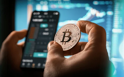 Bitcoin Whale Activity Soars, AI Altcoin Anticipates 850% Growth