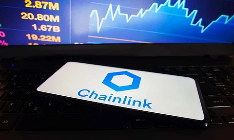 Chainlink CCIP Revenue Pumps 180%, Whales Accumulates Uniswap and NuggetRush