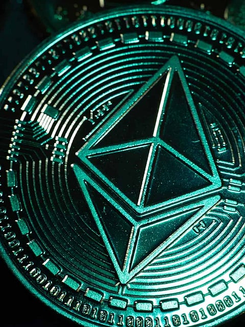 Ethereum's Hurdles: Downside Momentum?