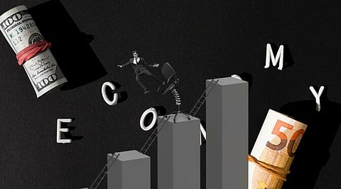 UK Economy Bounces Back in January, Exiting Shallow Recession