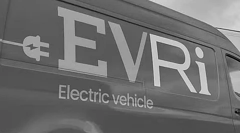 Evri’s Transformation: From Hermes UK to Electric Fleet Pioneer, Now a Hot Commodity for Sale