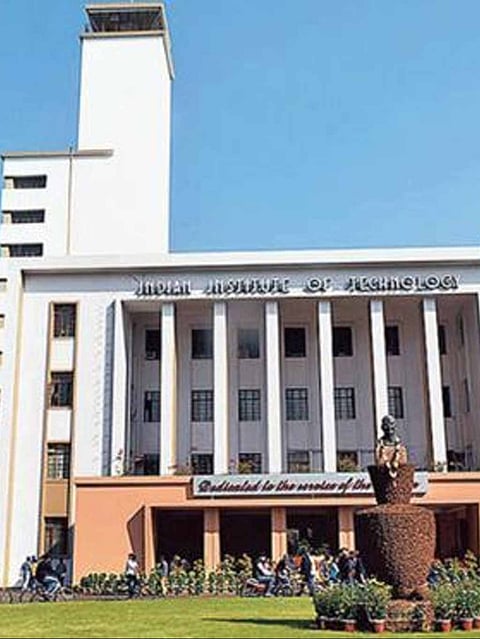 IIT-Kharagpur Launches BTech Course in Artificial