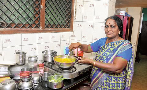 மாலதி குசேலன்