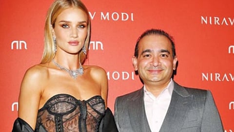 பணக்காரர்களிடம் ஏமாறும் வங்கிகள், ஏழைகளை நசுக்குகின்றன!