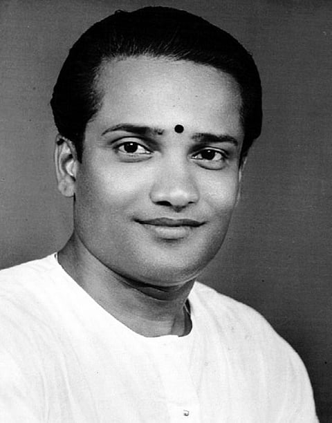 மிகச் சிறந்த ஆண்குரல் உங்களுடையதுதான்!